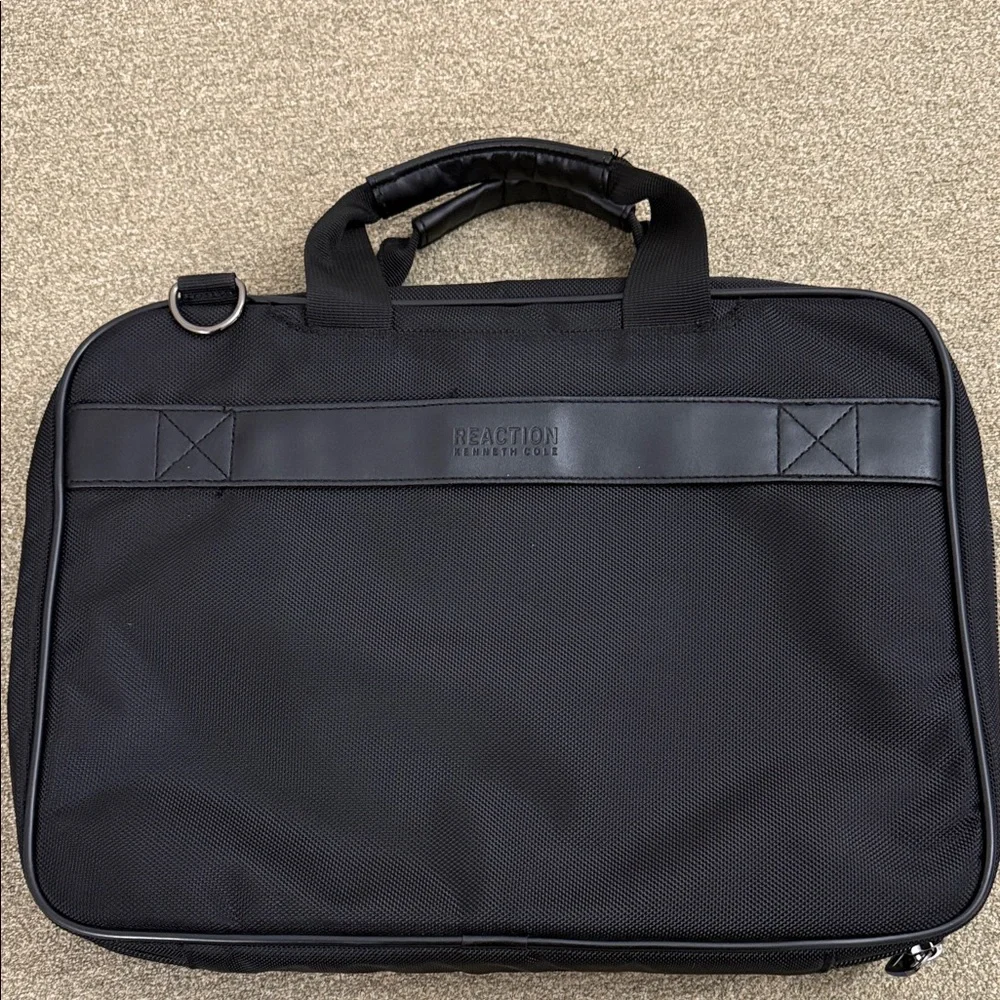 Kenneth Cole Reaction Laptop Business Travel Almost new